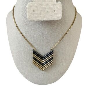 🎉 Bundle 3/$10 Romolo Genevieve Stacked Chevron Pendant Necklace